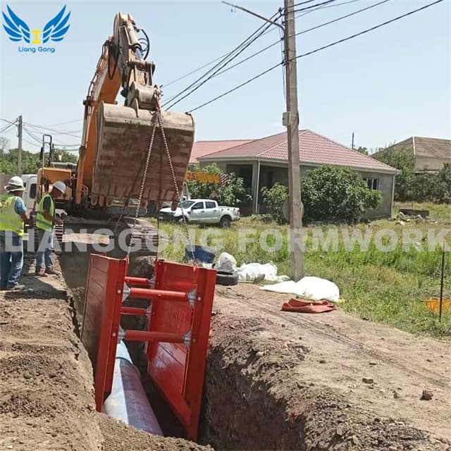 لیانگ گونگ ٹرینچ شورنگ شیلڈز ٹرینچ شورنگ سسٹم جو گڑھوں کی کھدائی اور پائپ بچھانے میں استعمال ہوتا ہے